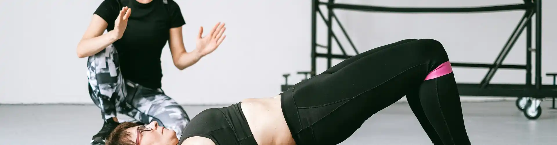 Yoga Kesehatan Panggul - Online Class by Just Plain  Yoga
